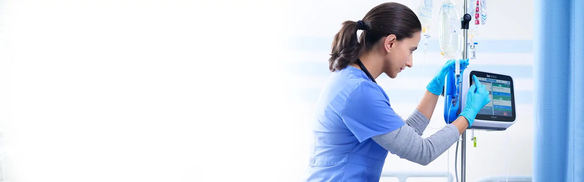 nurse using Plum Duo